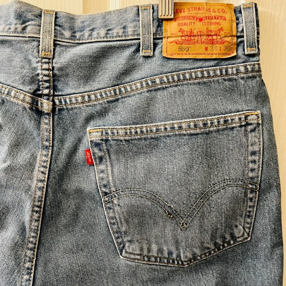 VTG Levi's 550 Relaxed Fit Jeans 2003 Y2K Mens 38x30 Medium Stonewash Blue